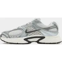 Nike Matalavartiset tennarit 'V5 RNR' hopeanharmaa / savunharmaa / vaaleanharmaa