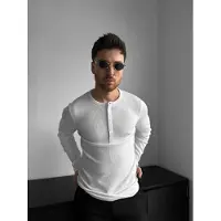 Kleidermafia Paita 'Slim Fit Long Arm Button T-shirt - Ecru' valkoinen