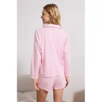 Trendyol Pyjamashortsit vaalea pinkki / valkoinen