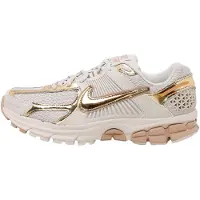 Nike Matalavartiset tennarit 'Zoom Vomero 5' kerma / kulta