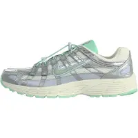 Nike Tennarit 'P-6000' pastellinsininen / hopeanharmaa / vaaleanvihreä