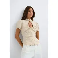 Gina Tricot  - Structured keyhole blouse - puhvihihaiset paidat - Beige - 36 - Naiset