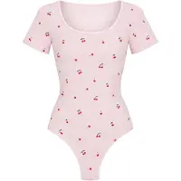 Cfab Muotoileva body 'T-Shirt Bodysuit Sculpting Shapewear with String' pastellinpinkki / kirsikanpunainen