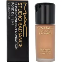 MAC Studio Radiance Serum-Powered Foundation Nw20
