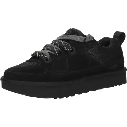 Vertaa tennareita Hinnat ja tiedot